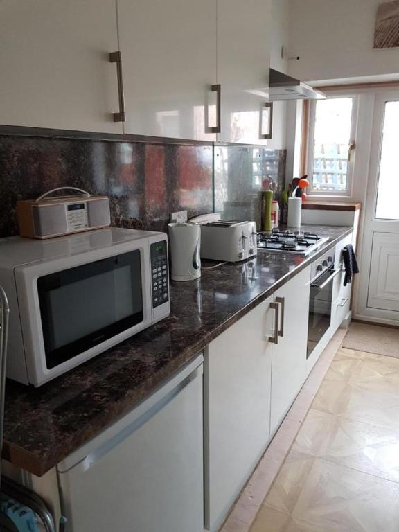 Carvetii - Gemini House - 4 Bed House Sleeps Up To 8 People Villa Tillicoultry Eksteriør billede